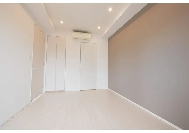 Comforia Shinjuku East Side Tower - Interior - ["Flooring", "Floor", "Wood"]