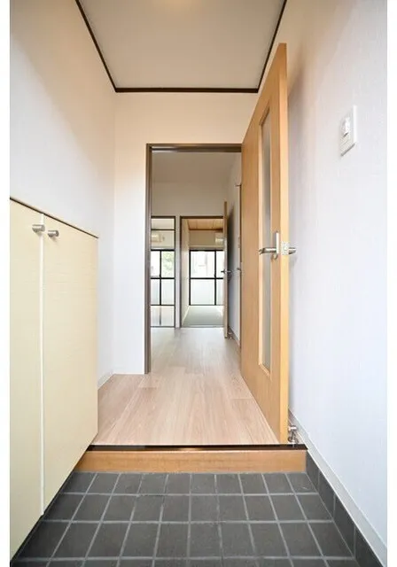 Seeds Residence Eifukucho Palace - Interior - ["Flooring", "Wood", "Floor"]