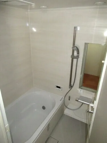 Grand Maison Meguro Minami - Interior - ["Bathroom", "Plumbing fixture", "Bathtub"]