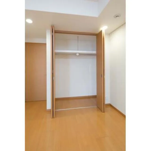 Momento Shiodome - Interior - ["Property", "Room", "Building"]