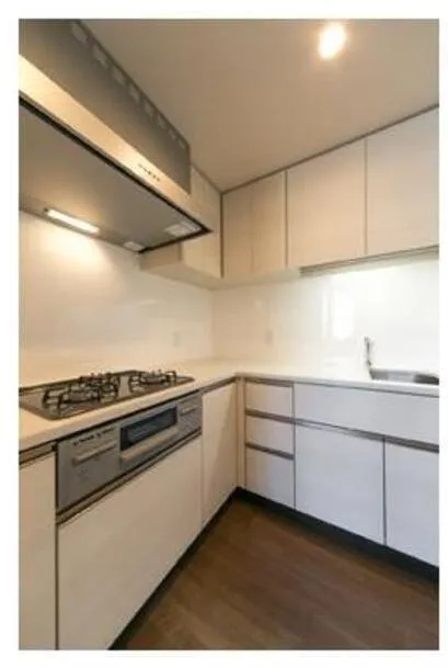 Park Axis Akasakamitsuke - Interior - ["Property", "Room", "Furniture"]
