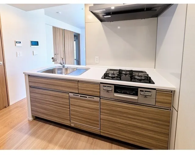 Comforia Liv Nishioshima SOUTH - Interior - ["Kitchen", "Major appliance", "Kitchen Appliance"]