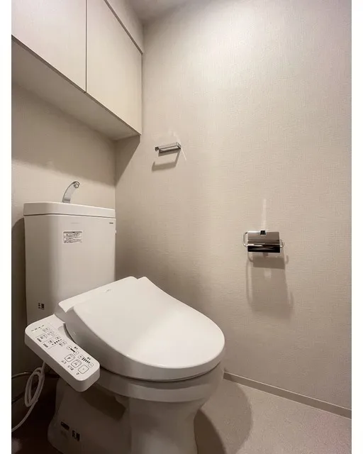 One Roof Residence Kinshicho - Interior - ["Toilet seat", "Plumbing fixture", "Toilet"]
