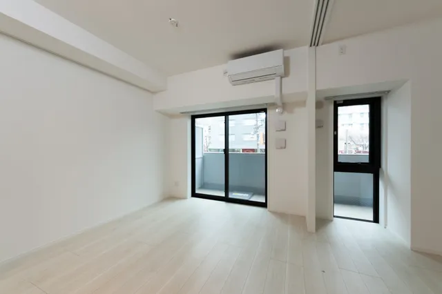El Sereno Yokohama - Interior - ["Flooring", "Floor", "Ceiling"]