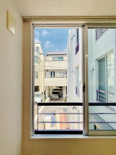 Blanche Kanamecho - Interior - ["Apartment", "Glass", "Balcony"]