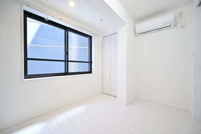 The Residence Nihonbashi - Interior - ["Ceiling", "Flooring", "Floor"]