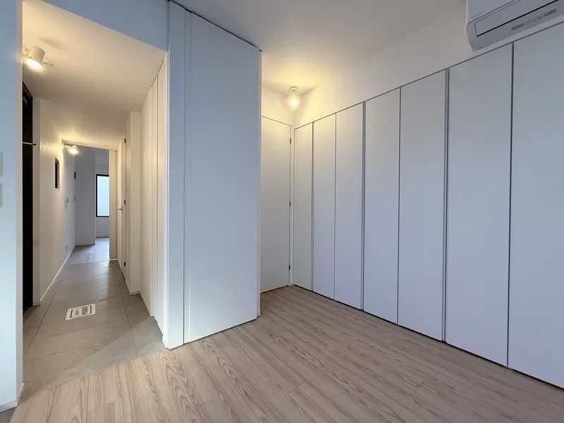 Pollast Yoyogi - Interior - ["Flooring", "Floor", "Wood"]