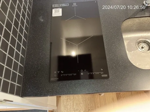 Trias129 - Interior - ["Technology", "Silver", "Electronics"]
