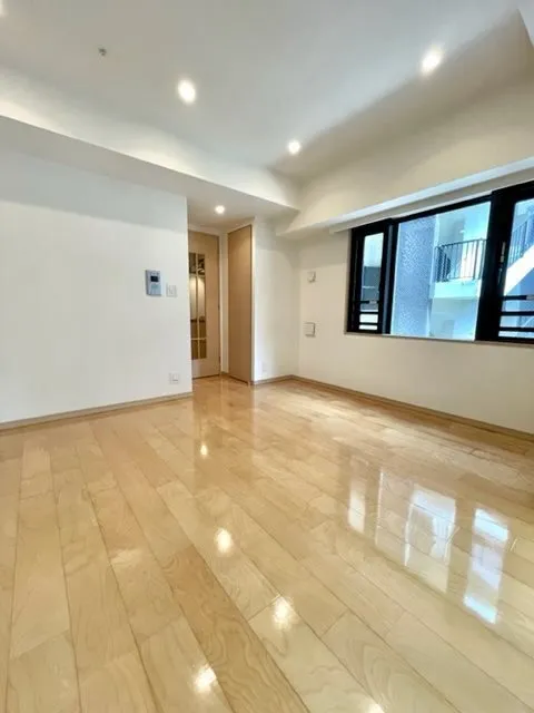 Chester Court Ochanomizu - Interior - ["Flooring", "Wood", "Wood flooring"]