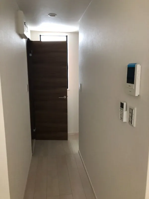 Mihas Ikejiri - Interior - ["Wall", "Flooring", "Wood"]