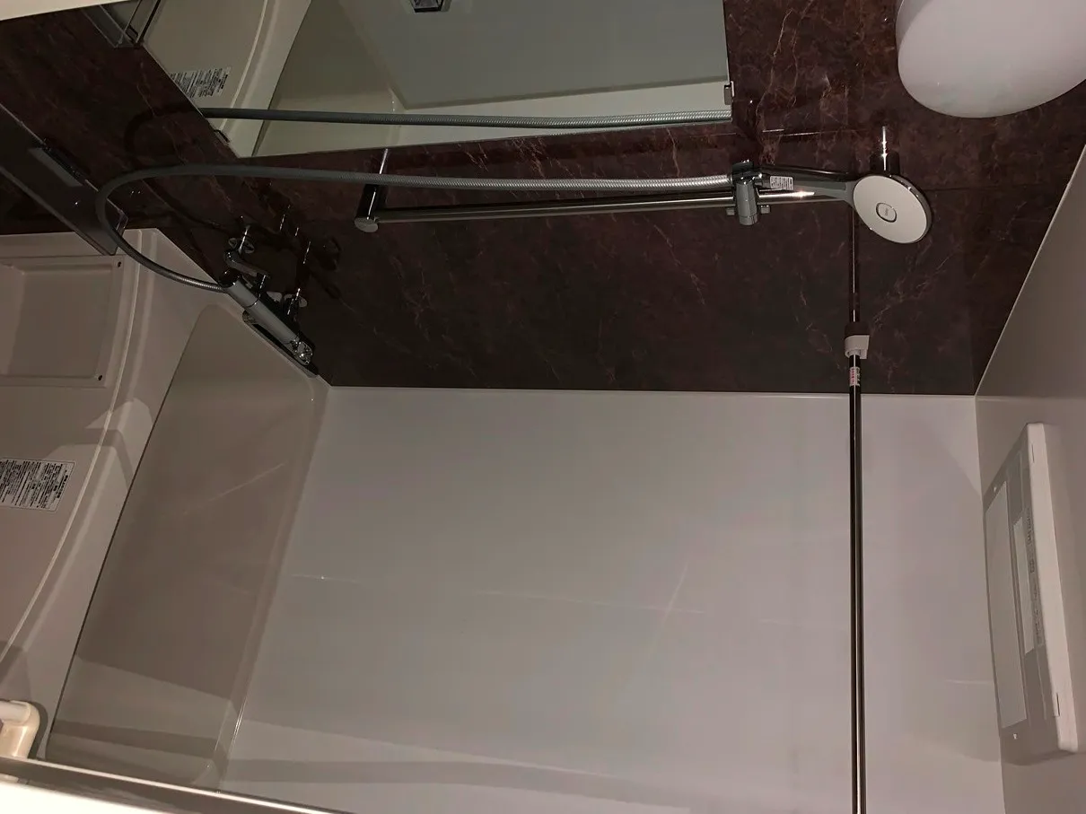 Reterrace Oshima - Interior - ["Plumbing fixture", "Shower head", "Flooring"]