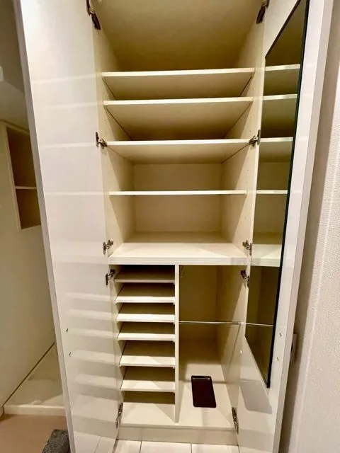 RESIDIA Kamiochiai - Interior - ["Wood", "Flooring", "Floor"]