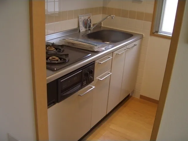 Comforia Shiba Park - Interior - ["Kitchen sink", "Cabinetry", "Countertop"]