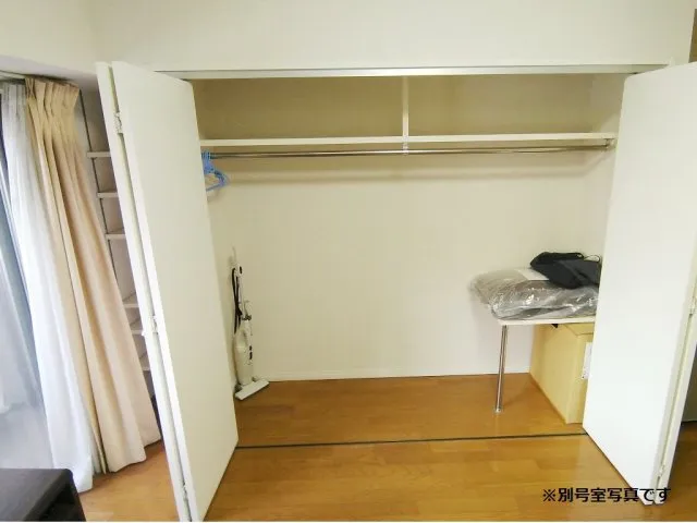 Sky Court Ryogoku Ichibankan - Interior - ["Wood", "Flooring", "Floor"]