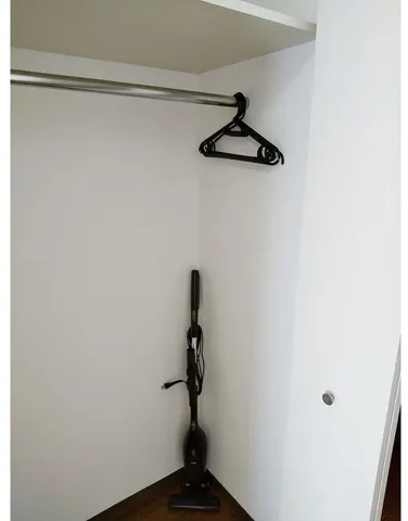 Maison De Ville Shinagawa - Interior - ["Household hardware", "Clothes hanger", "Handle"]