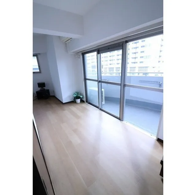 Urban Life Tsukishima Station Square West - Interior - Inside view 2 Same type, separate room, photo when model furniture is installed