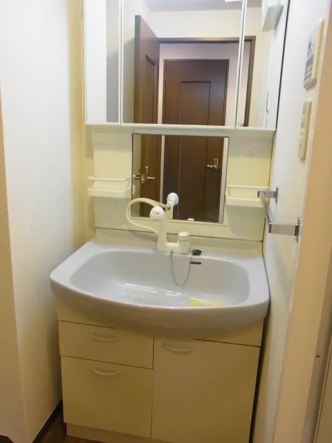 GRACE Omori - Interior - ["Bathroom Sink", "Plumbing fixture", "Sink"]