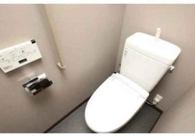 Belle Face Shibaura Tower - Interior - ["Toilet seat", "White", "Product"]