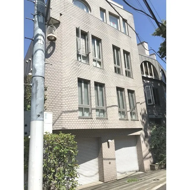 Scalar Sukumo - Exterior - ["Building", "Property", "Window"]