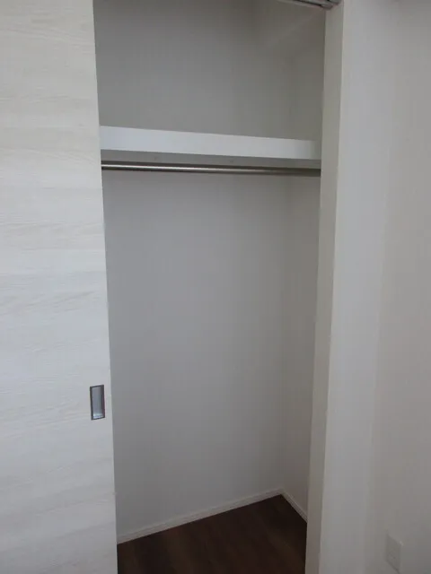 Traditio Monzen Nakacho - Interior - ["Wood", "Flooring", "Floor"]