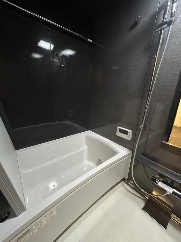 XEBEC Yawatayama - Interior - ["Plumbing fixture", "Floor", "Bathtub"]
