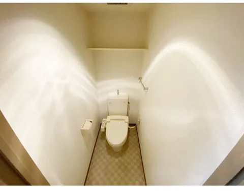 Regios Bunkyo Hakusan - Interior - ["Toilet seat", "Toilet", "Flooring"]