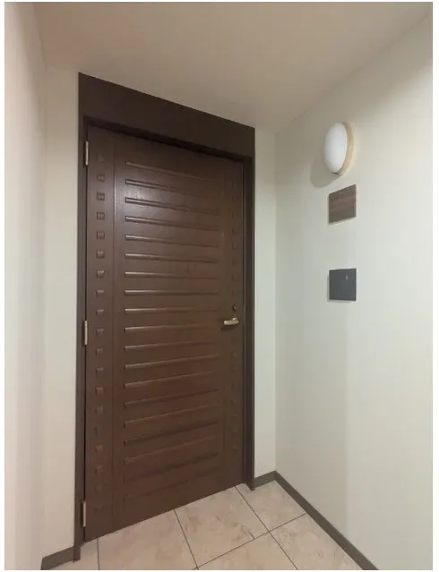 Prime Square City - Interior - ["Property", "Fixture", "Door"]