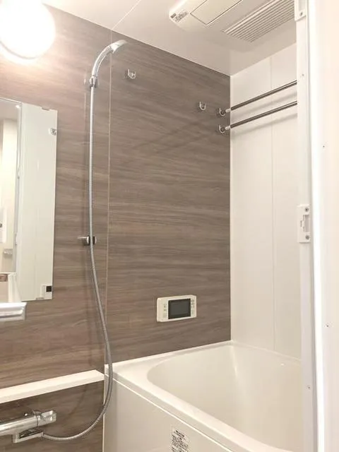 Urbanex Fukagawa Kiba - Interior - ["Shower head", "Plumbing fixture", "Bathtub"]