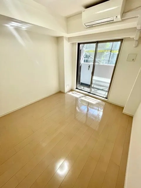 RESIDIA Kamiochiai - Interior - ["Flooring", "Floor", "Tile Flooring"]