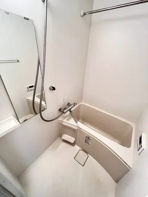 Cross Residence Iidabashi - Interior - ["Plumbing fixture", "Plumbing", "Bathroom"]