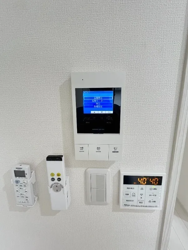 Mare Nishi-Sugamo - Interior - ["Electronic device", "Technology", "Machine"]