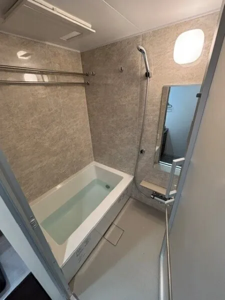 EXAM AKASAKA - Interior - ["Plumbing fixture", "Floor", "Bathroom"]