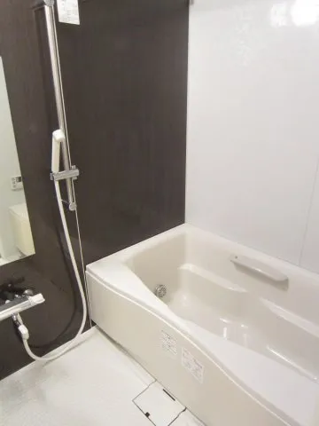 Prime Urban Itabashi Kuyakusho-mae - Interior - ["Plumbing fixture", "Bathtub", "Tap"]