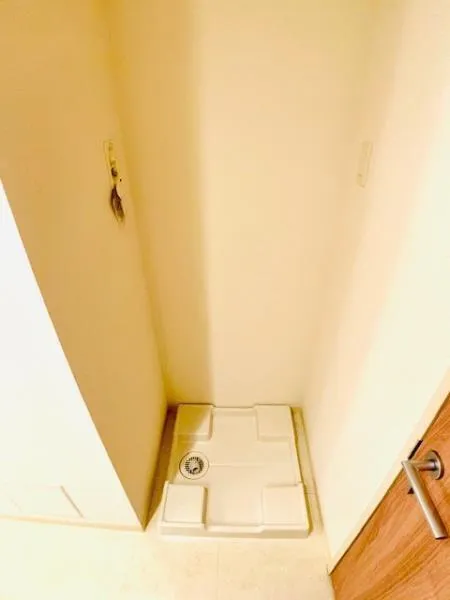 Brillia Ist Sangenjaya Blossom Terrace - Interior - ["Wood", "Flooring", "Floor"]