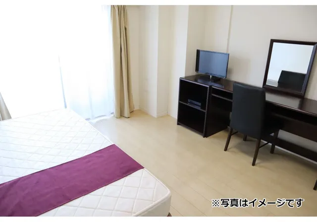 Dearly Alicious Port District Coast - Interior - []