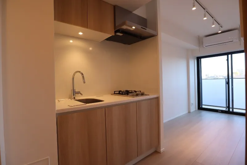 Ipse Yoyogi Uehara Hills - Interior - ["Cabinetry", "Countertop", "Tap"]