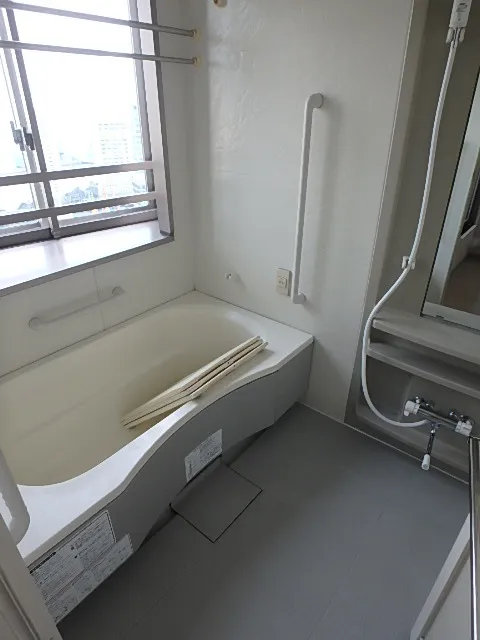 Acty Shiodome - Interior - ["Window", "Fixture", "Flooring"]