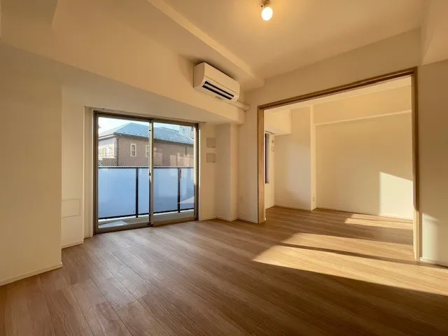 Prince Due Kamiya - Interior - ["Flooring", "Floor", "Wood"]
