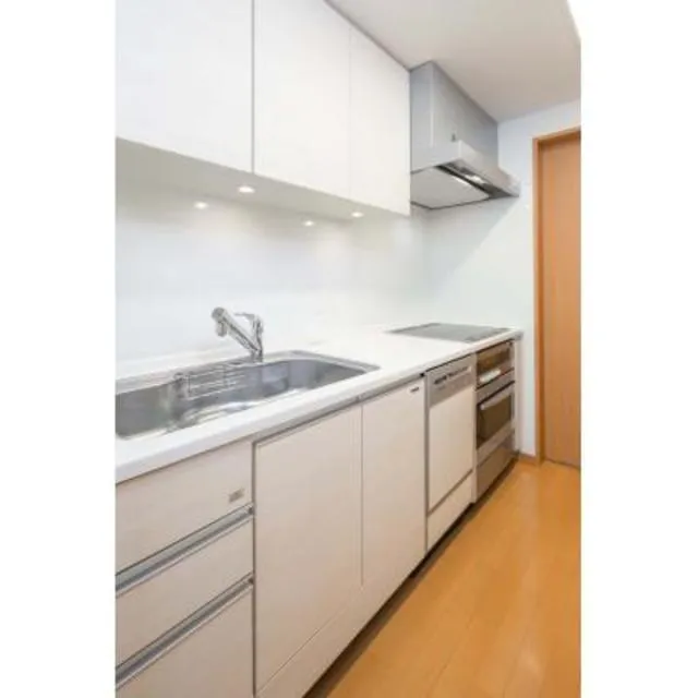Momento Shiodome - Interior - ["Property", "Room", "Furniture"]