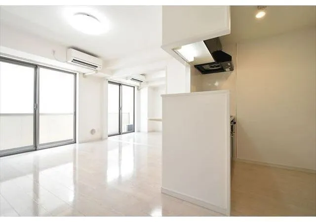 Ravient Asakusa Kototoi - Interior - ["Flooring", "Ceiling", "Floor"]