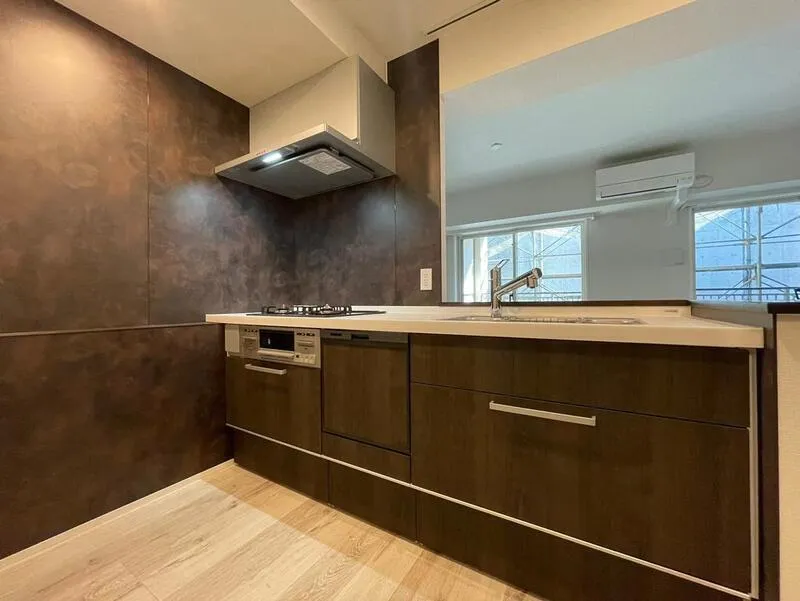 LUMIEC un Hongo - Interior - ["Countertop", "Flooring", "Wood"]