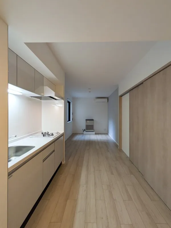 HJ Crown I - Interior - ["Flooring", "Floor", "Wood"]