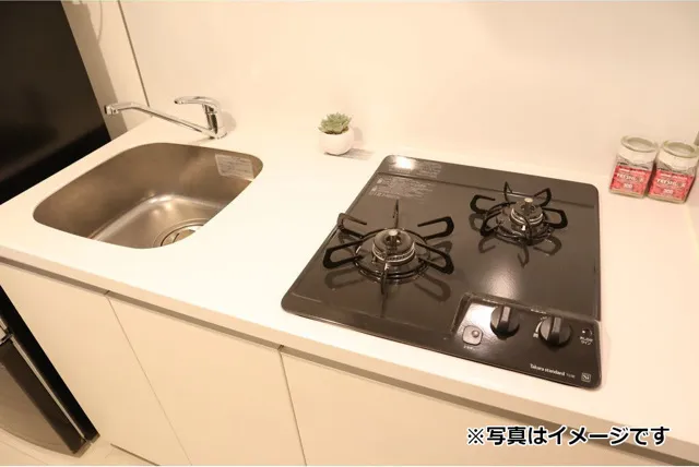 Miluna Hills Isle - Interior - ["Major appliance", "Kitchen stove", "Gas stove"]
