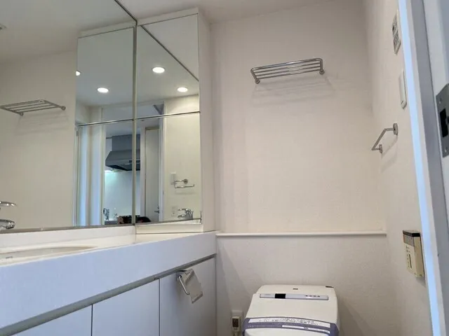 Grace Court Shirokane - Interior - ["Plumbing fixture", "Interior design", "Bathroom"]