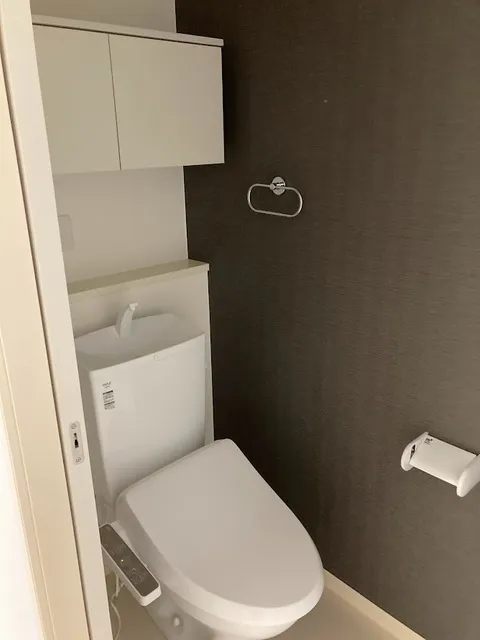 Duo Minamidai B - Interior - ["Toilet seat", "Toilet", "Plumbing fixture"]