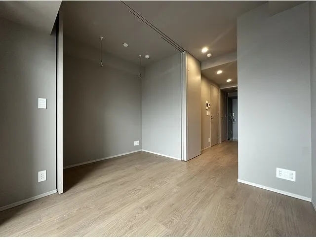 Baus Flats Kuramae - Interior - ["Flooring", "Floor", "Wood"]