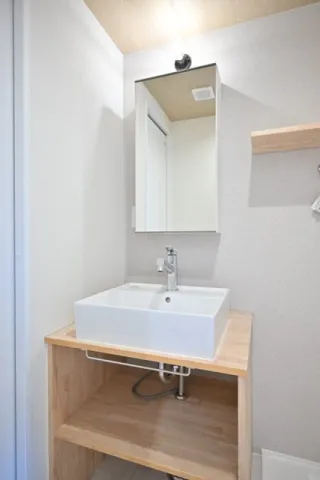 Grand Maison Meguro - Interior - ["Plumbing fixture", "Flooring", "Wood"]