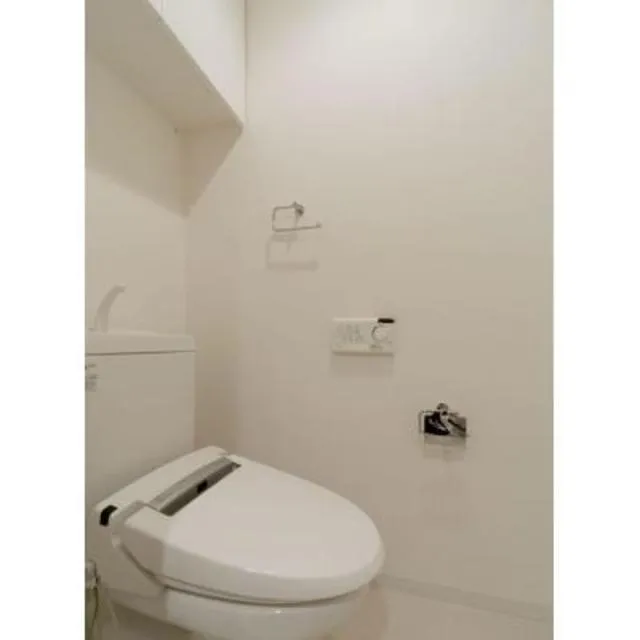 The Tokyo Towers Midtower - Interior - ["Building", "Product", "Plumbing fixture"]