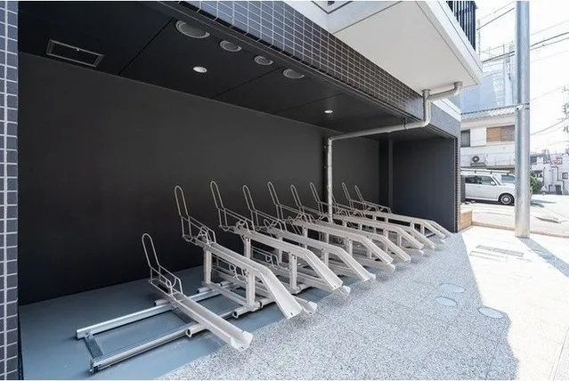Well Square Nishi-Shinjuku 5-Chome - Exterior - ["Silver", "Aluminium", "Steel"]