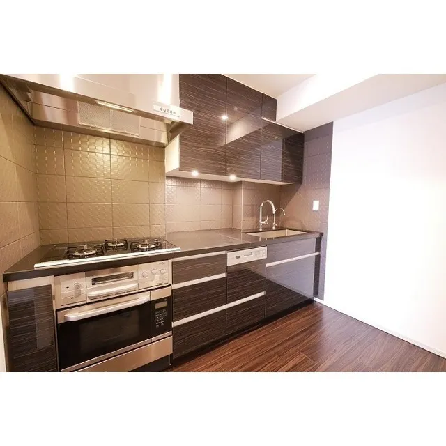 Comforia Shinjuku East Side Tower - Interior - ["Cabinetry", "Tap", "Countertop"]